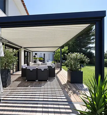Quels sont les avantages d'une pergola bioclimatique biossun